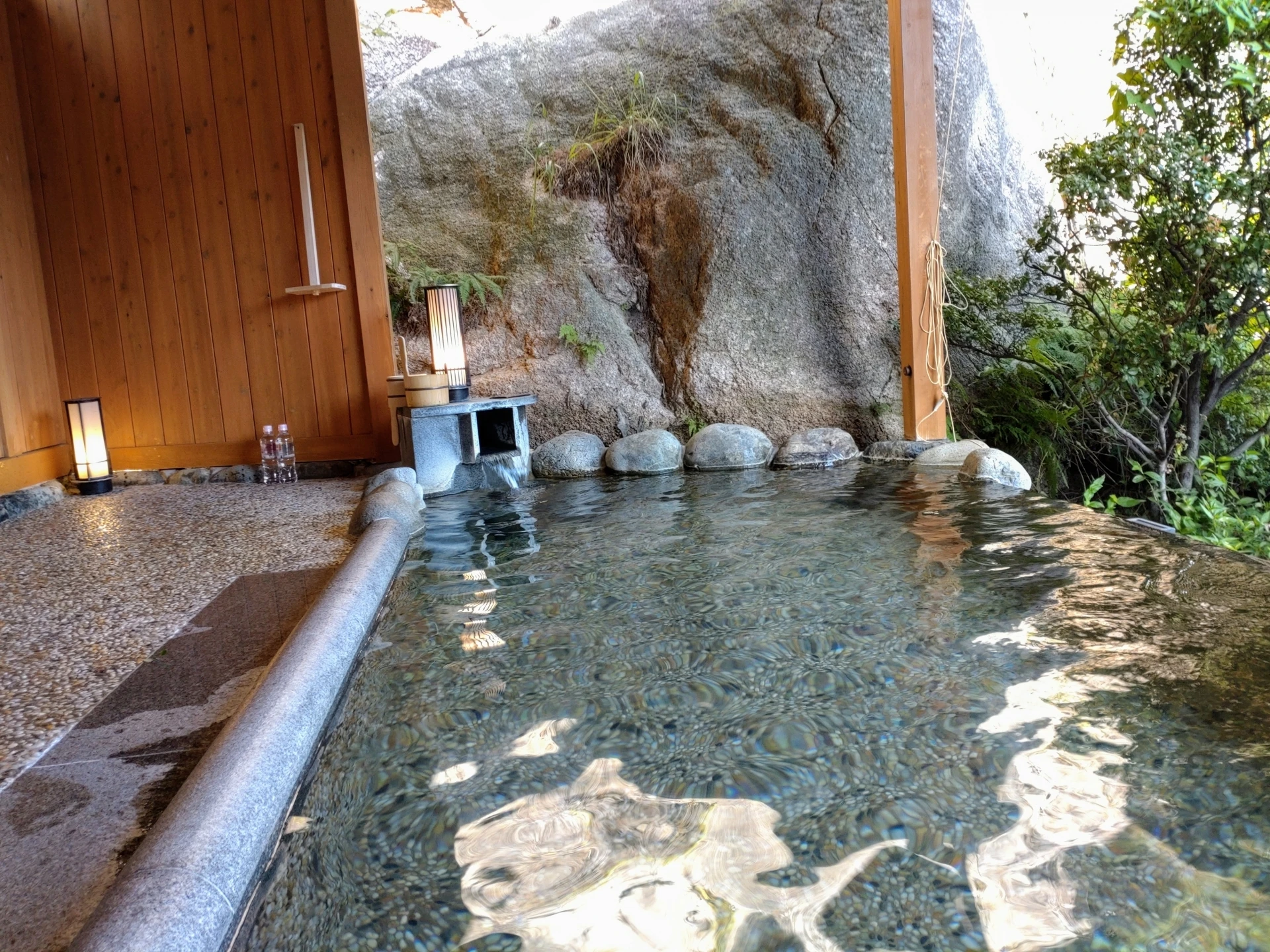 「湯田の湯」で和装体験。温泉の恵みをお届けします。